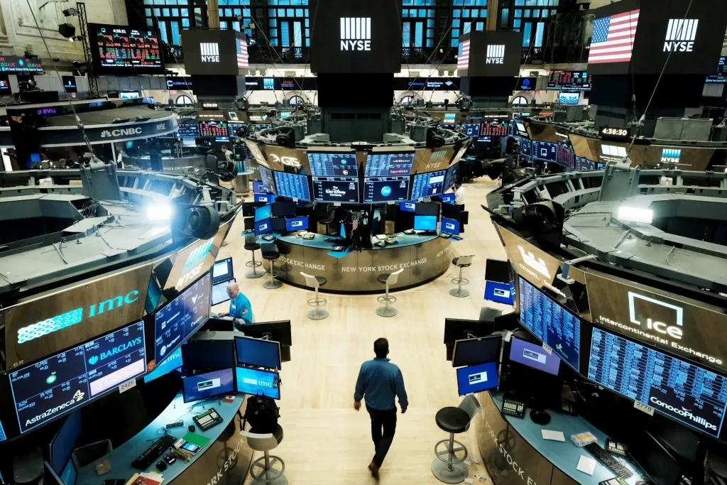 nyse-stock-exchange-empty-trading-floor